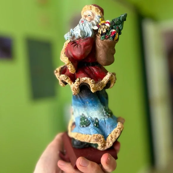 Vintage 3D Textured Christmas Rustic Santa Fireplace Decor Hanging Stocking Hook - Picture 10 of 12